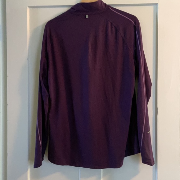 Nike Dry Fit Pullover - Picture 7 of 9